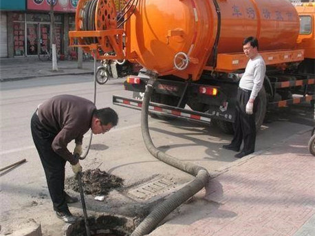 衢江清掏化粪池，健康生活从这里开始
