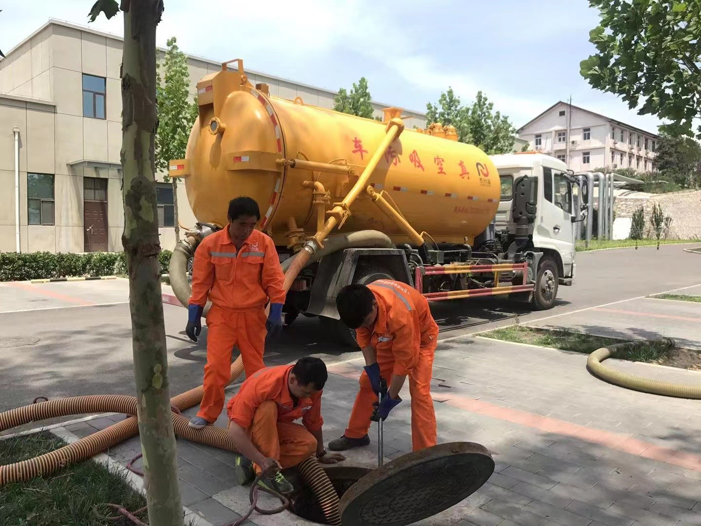 衢江化粪池清理与5-8吨吸粪车施工效率分析